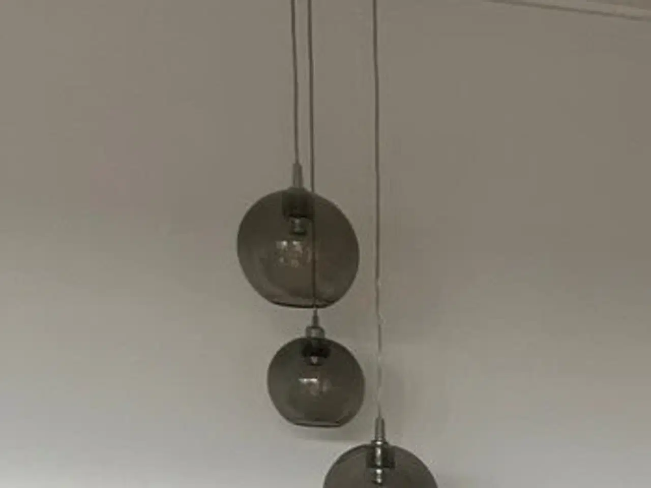Billede 1 - Gloria mundblæste glaspendler designet af Belid