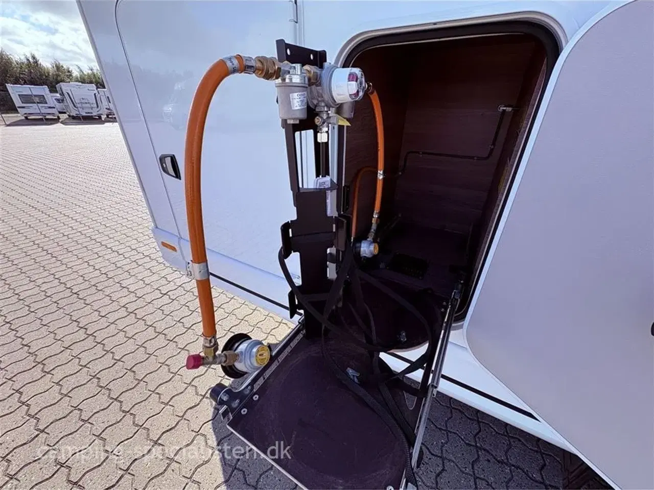 Billede 5 - 2020 - Knaus L!VE I 700 MEG 160 HK   Knaus L!VE I 700 MEG 2020 - kan nu ses hos Camping-Specialisten.dk