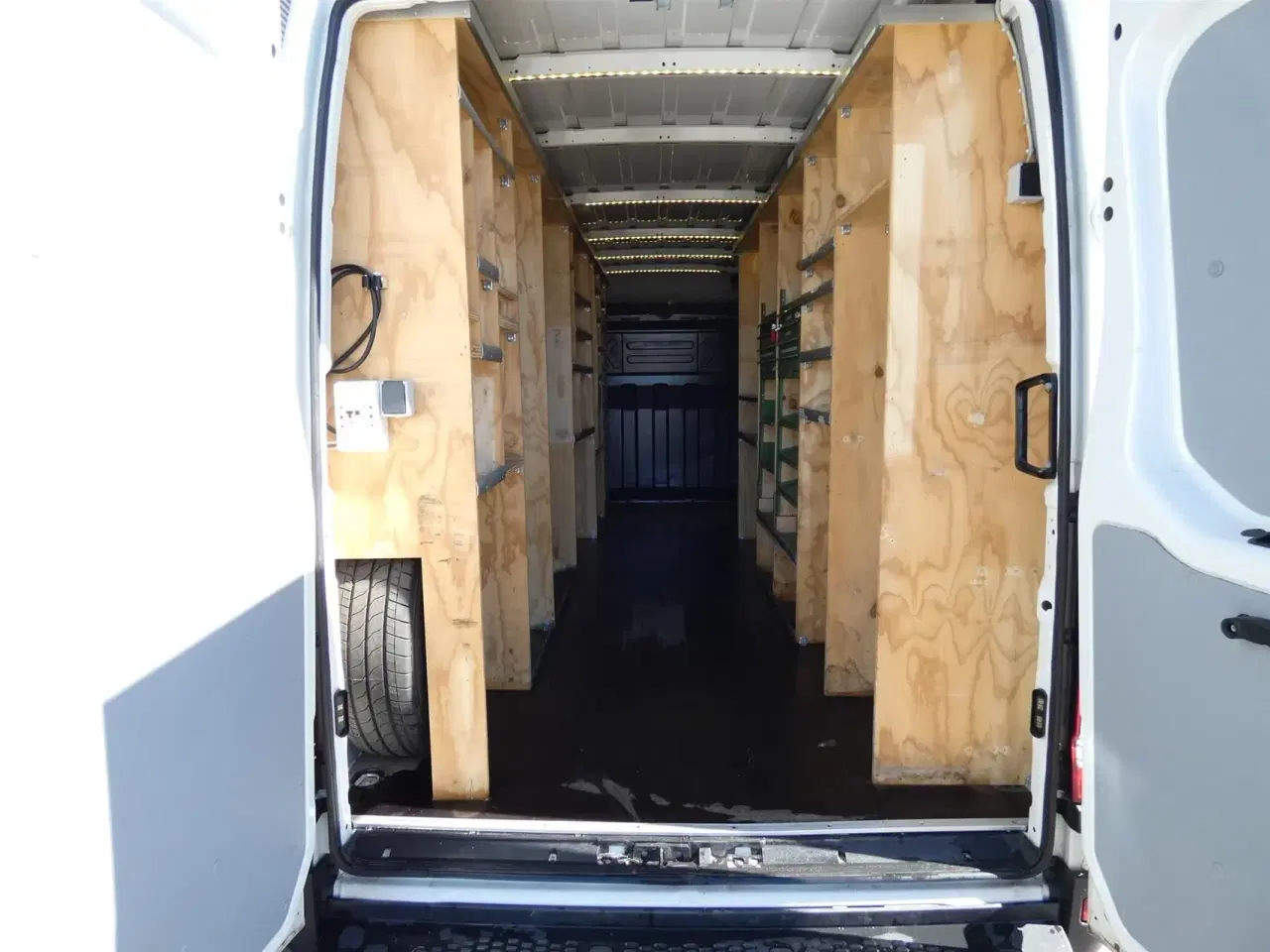 Billede 9 - Iveco Daily 35S18 18m3 3,0 D 180HK Van 8g Aut.