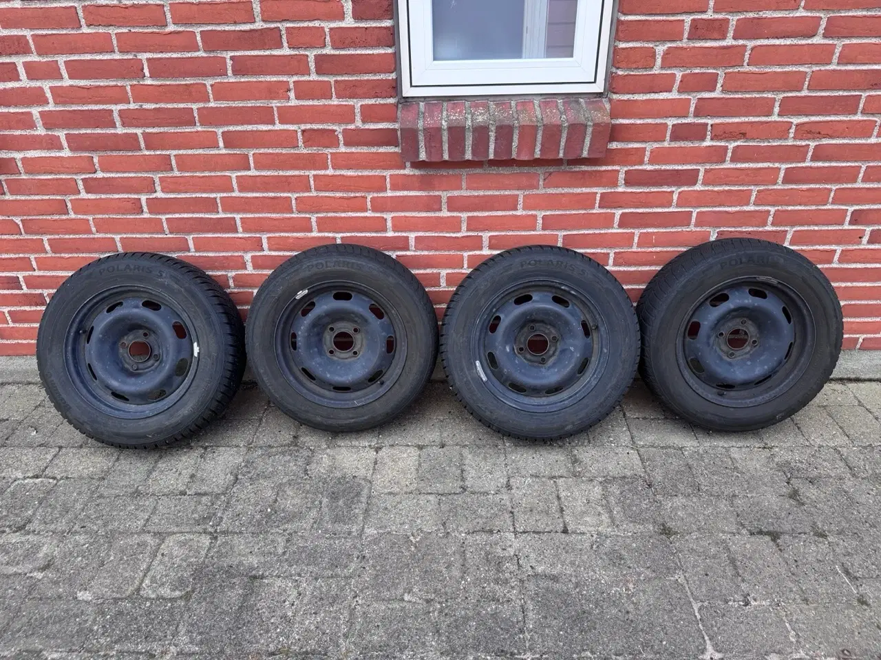 Billede 1 - Vinterdæk på stålfælge – Barum Polaris 5