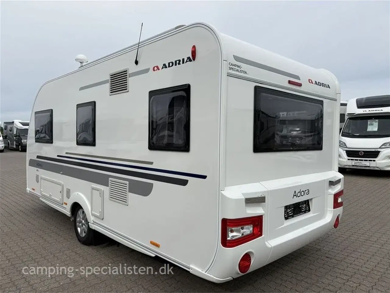 Billede 3 - 2016 - Adria Adora 482 LU   Adria Adora 482 LU 2016 - Se den nu hos Camping-Specialisten.dk