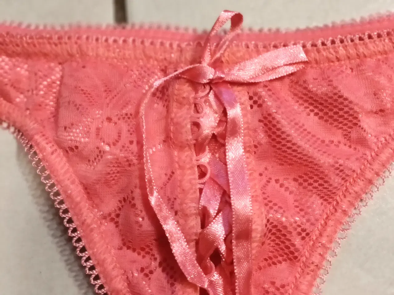 Billede 2 - Rosa BH Sæt PushUp og Satin