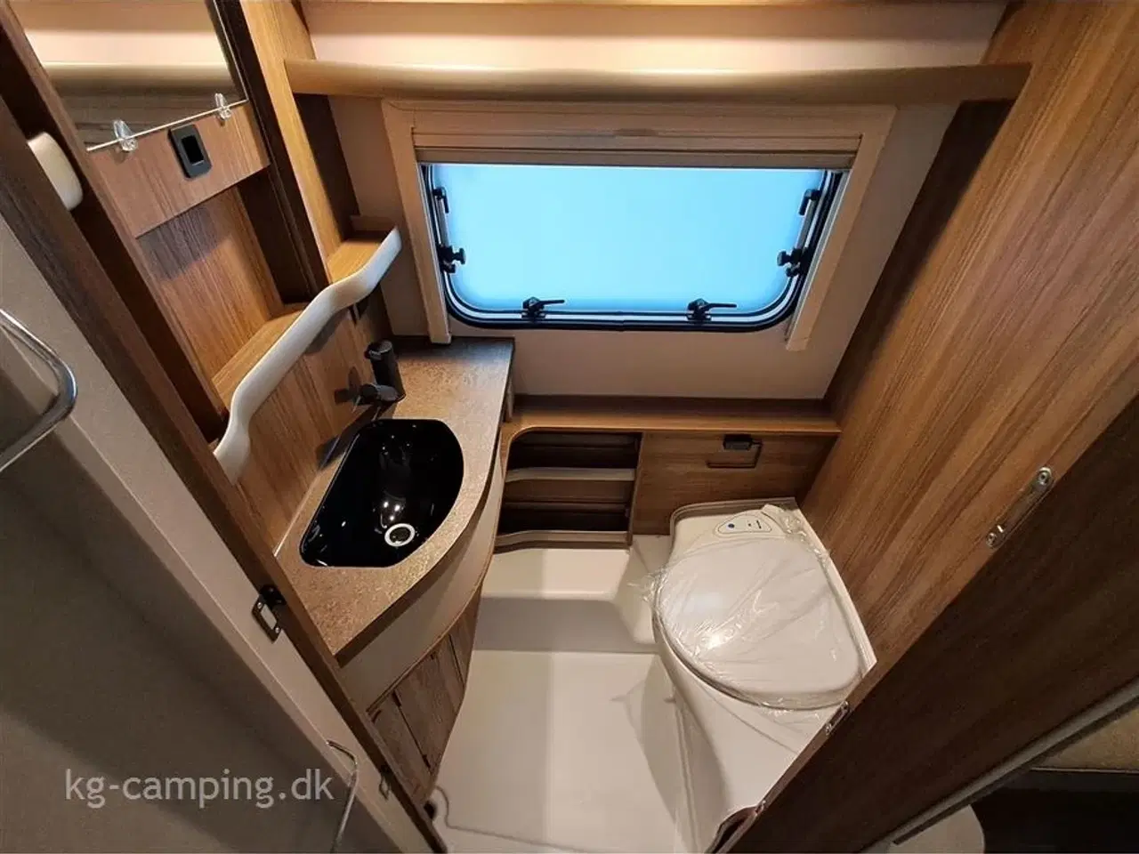 Billede 11 - 2023 - Eriba Touring 530 Legend TILBUD nedsat med kr. 18.000,- | Populær rejsevogn. Spækket med ekstraudstyr!