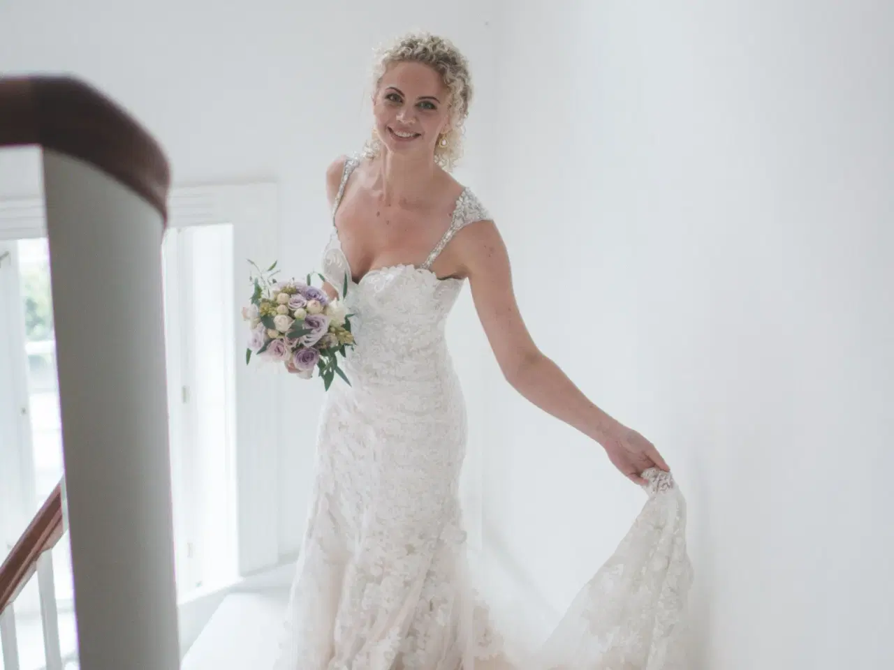 Billede 6 - Unik brudekjole med smukke detaljer
