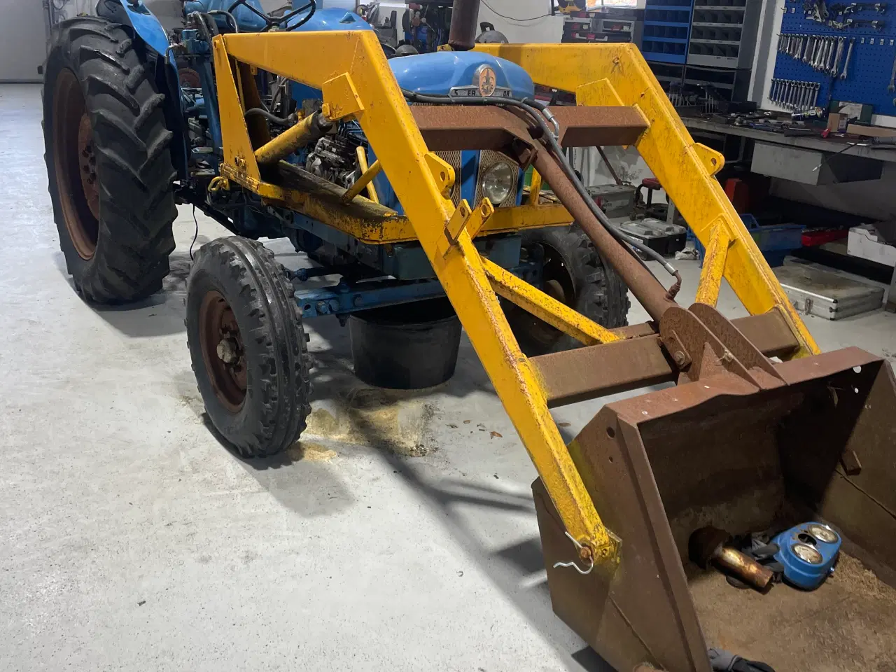 Billede 3 - Fordson super major i dele