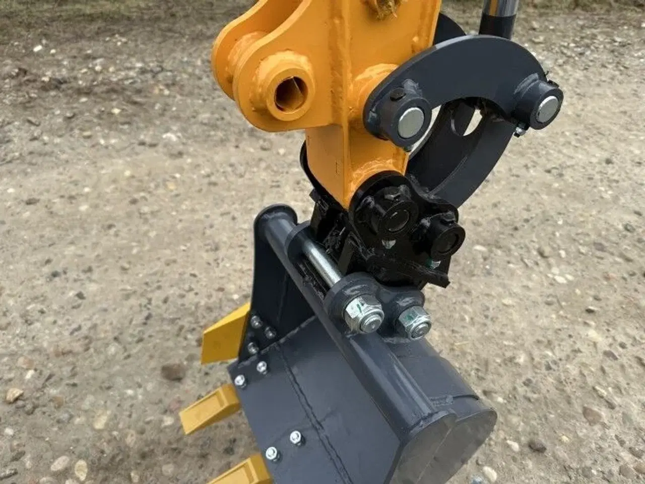 Billede 6 - Laston mini graver med 14 hk benzin B&S motor