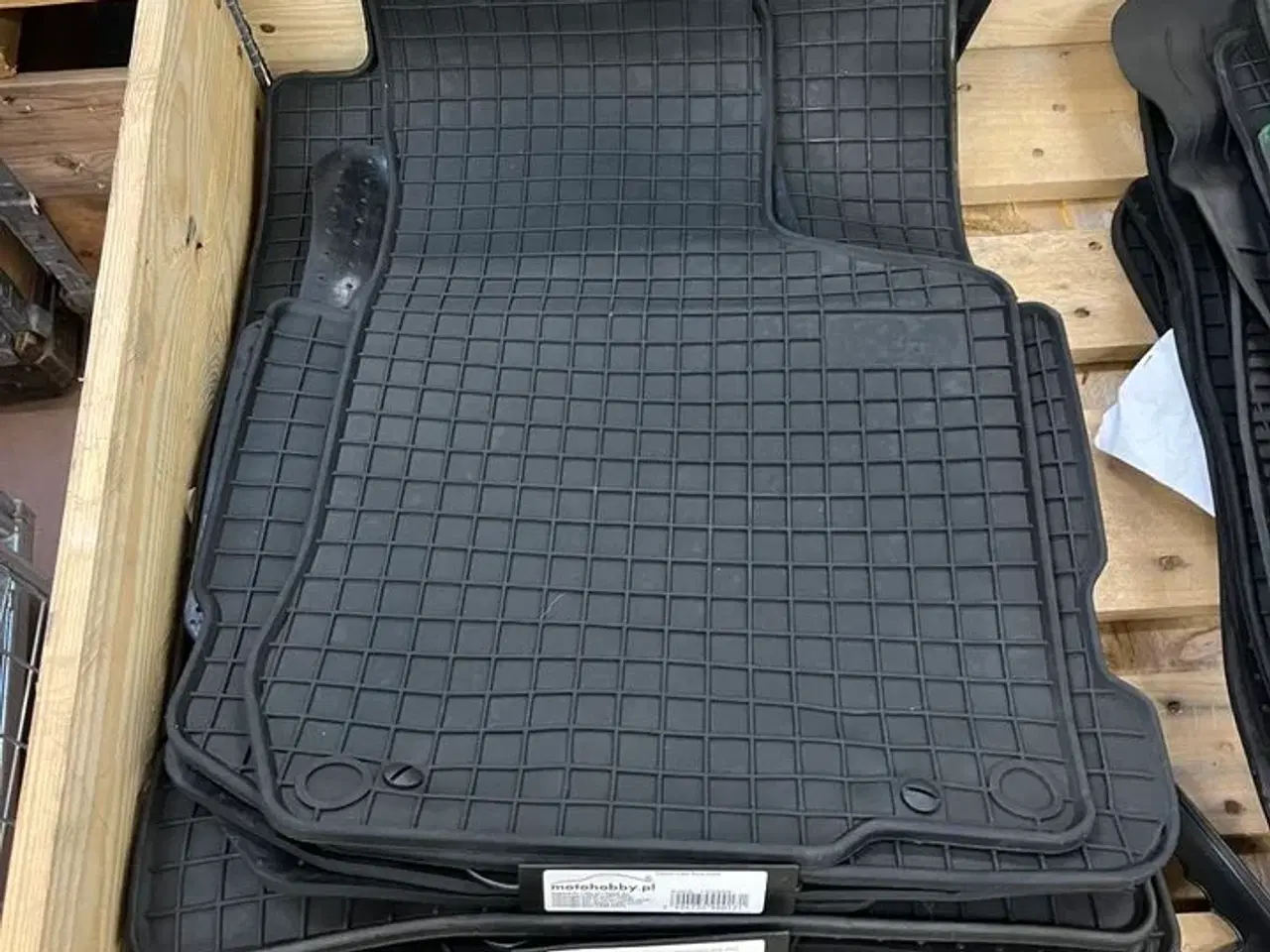 Billede 5 - 40 stk. bilmåtter, ass. Farver og størrelser