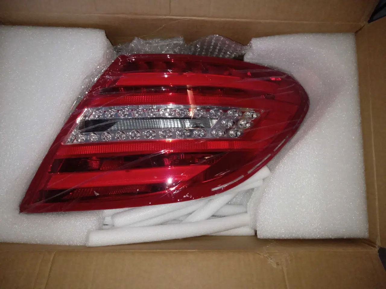 Billede 1 - Venstre baglygte 