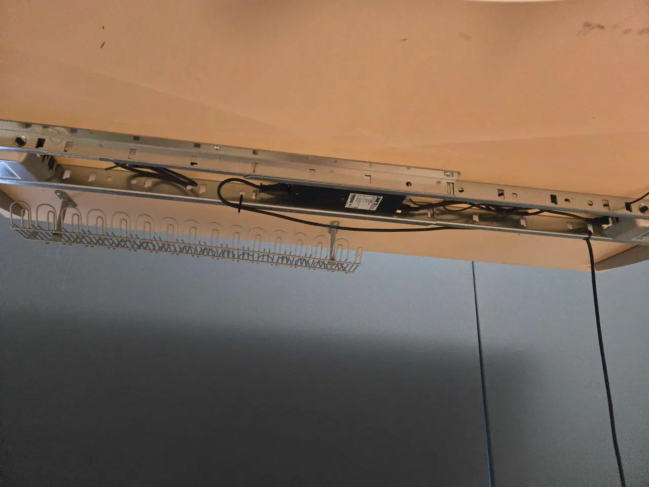 Billede 3 - Hæve-sænkebord