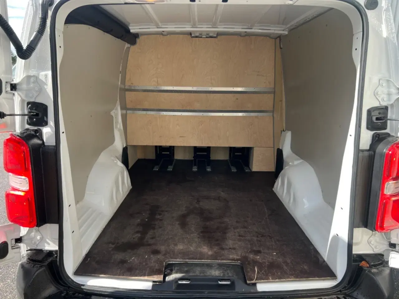 Billede 9 - Toyota ProAce 2,0 D 120 Long Comfort Mandskabsvogn