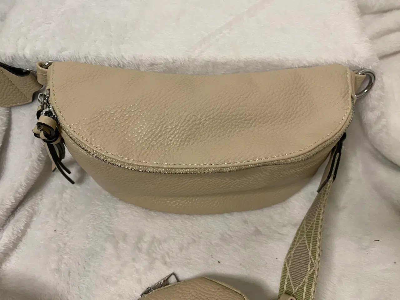 Billede 5 - Flot crossbody bæltetaske/fannypack