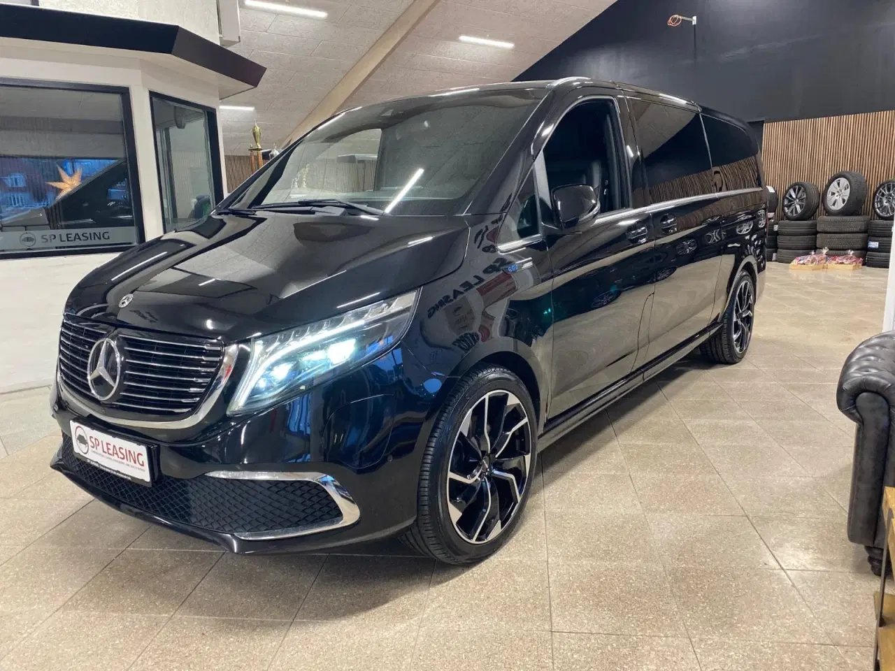 Billede 2 - Mercedes EQV300  Avantgarde XL Van