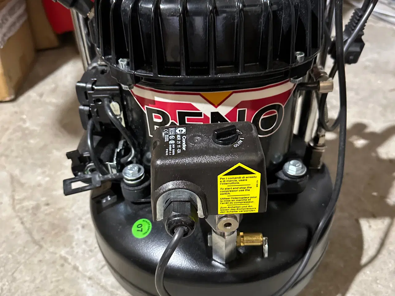 Billede 2 - Reno kompressor 0,5 HK silent air