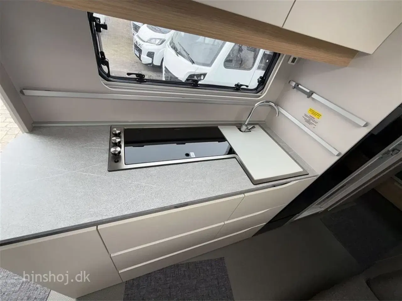 Billede 7 - 2021 - Adria Adora 673 PK Twin   Lækker famillie vogn med  køje med dobbeltseng fra Hinshøj Caravan