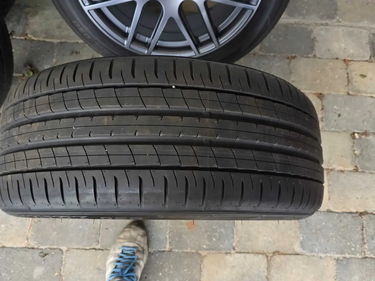 Billede 2 - Nye alufælg med nye sommerdæk