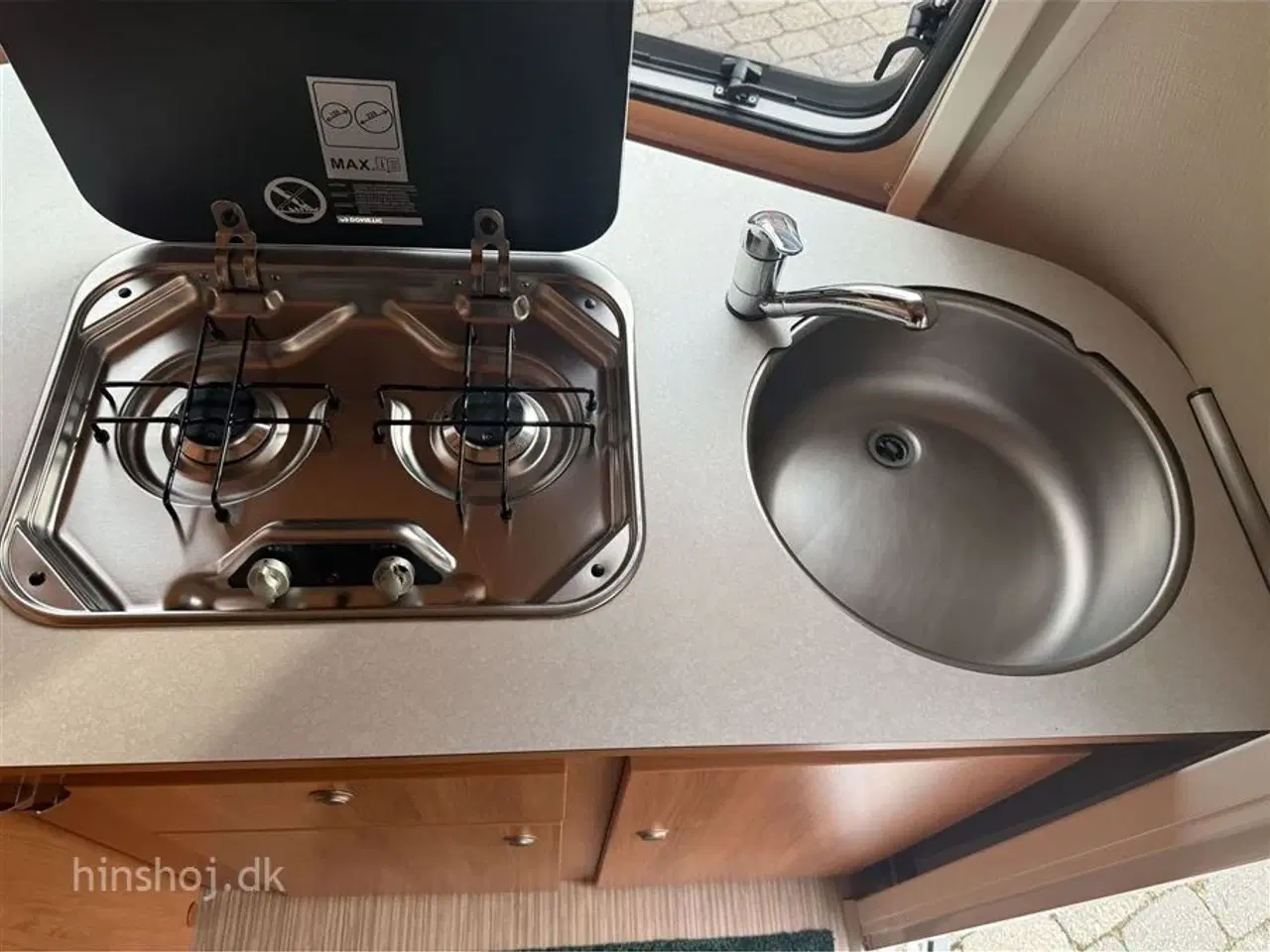 Billede 10 - 2022 - Eriba Touring Familia 320 Rigtig fin og let Rejsevogn som kan trækkes af de fleste biler fra Hinshøj Caravan A/S