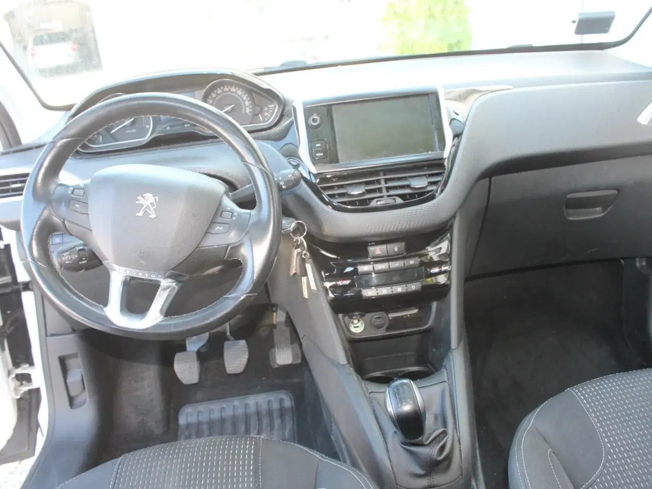Billede 11 - Peugeot 208 1,5 BlueHDi 100 Prestige Sky