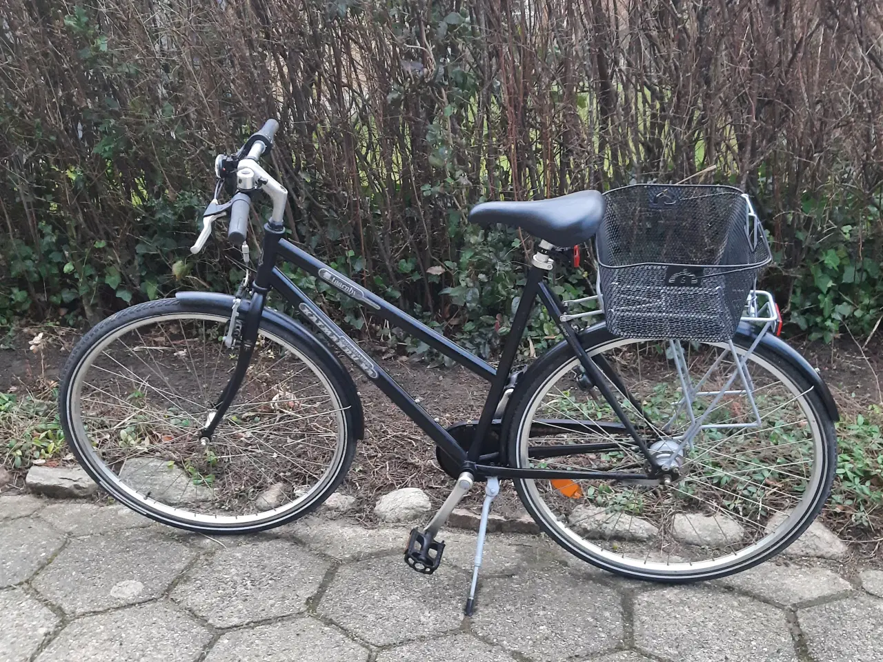 Billede 1 - Sort damecykel 28" Taarnby citybike med 3 gear