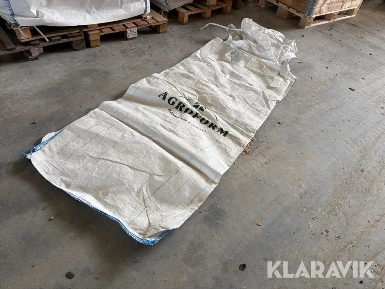 Billede 3 - Big bag sække Storm 5 paller med 240 styk på hver.