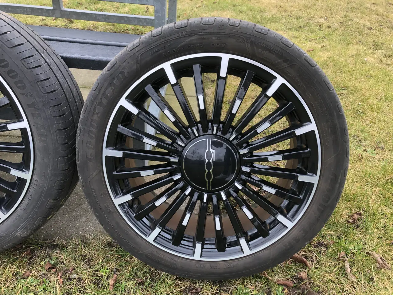 Billede 7 - Fiat 500 La Prima fælge & Goodyear dæk