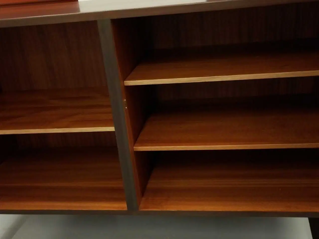 Billede 6 - Virkelig flot retro skænk I palisander sælges 