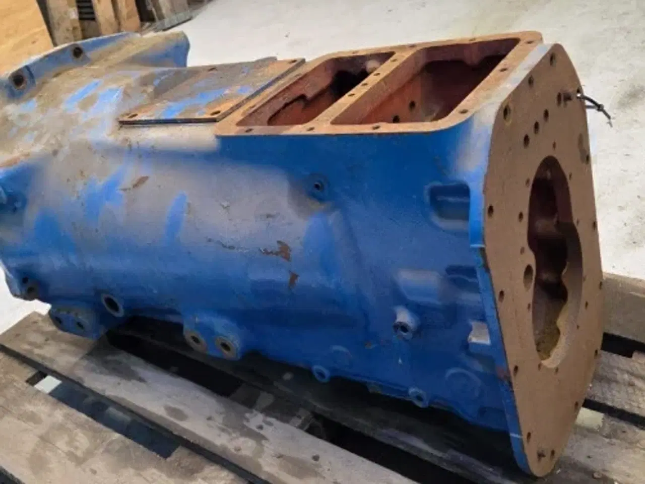 Billede 16 - Ford 8210 Gearkasse Hus E2NN7006EA