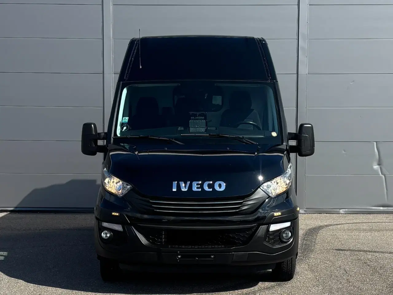 Billede 2 - Iveco Daily 3,0 35C18 12m³ Van AG8