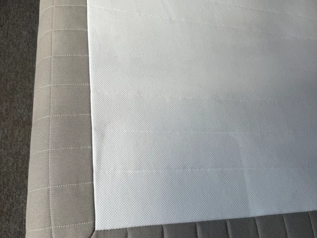 Billede 3 - Seng Skårer IKEA, Boxmadras 
