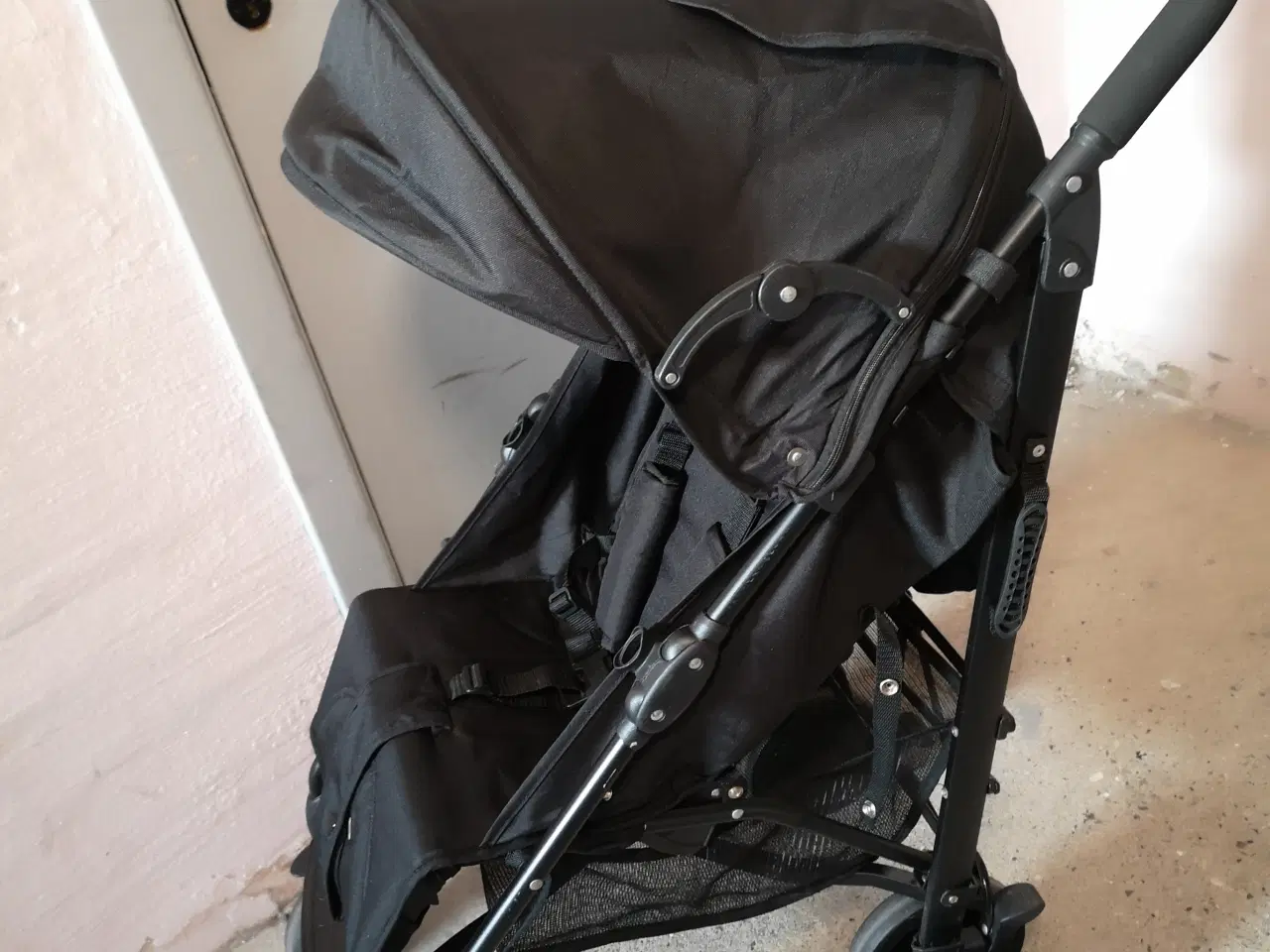 Billede 2 - Klapvog det er vasket 