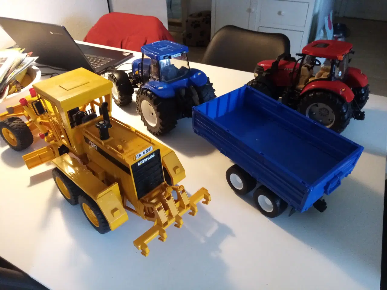 Billede 1 - Legetøj/ traktorer 