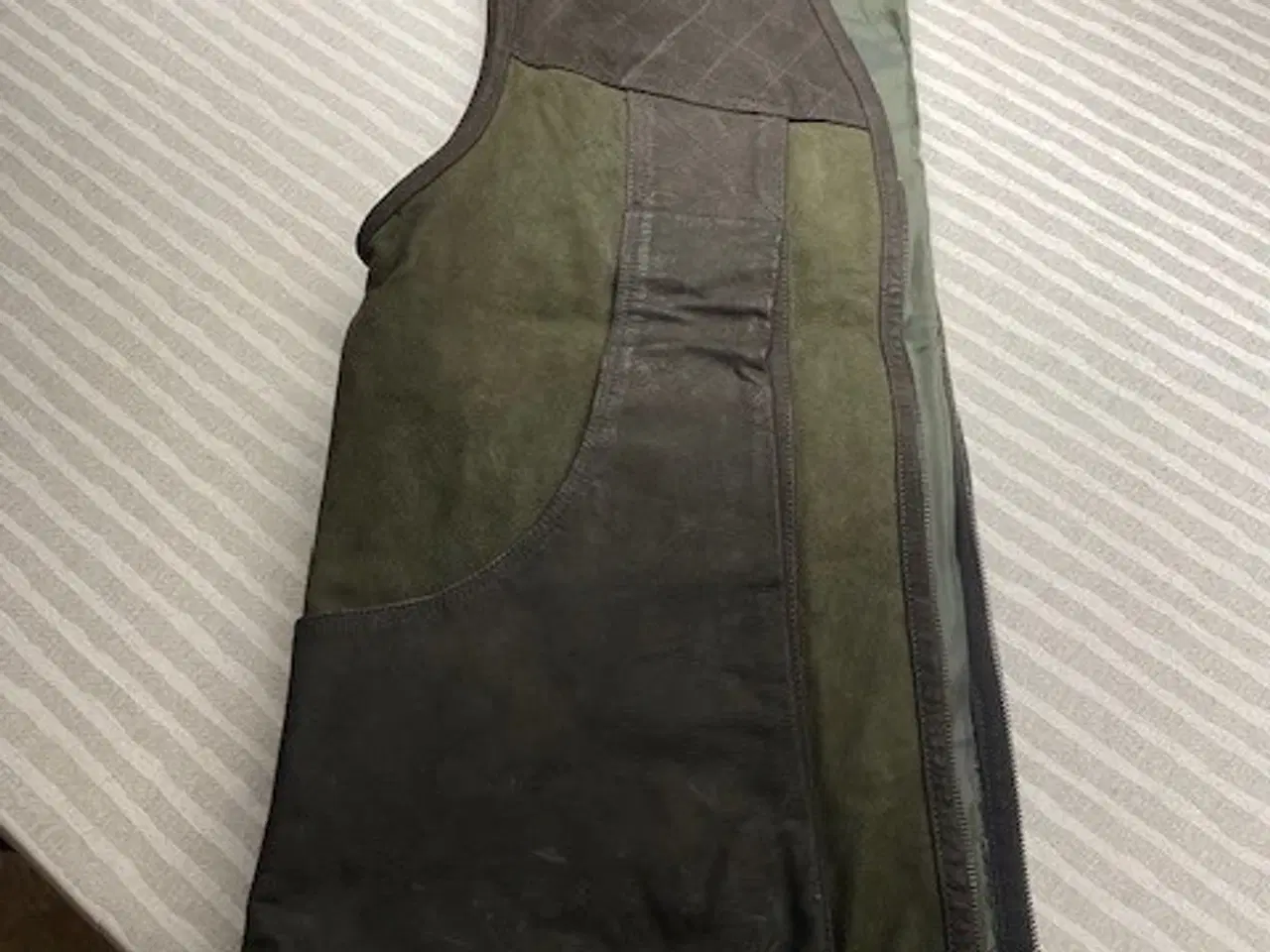 Billede 3 - Skindvest (L) - kraftig/lækker - Oliven grøn/brug