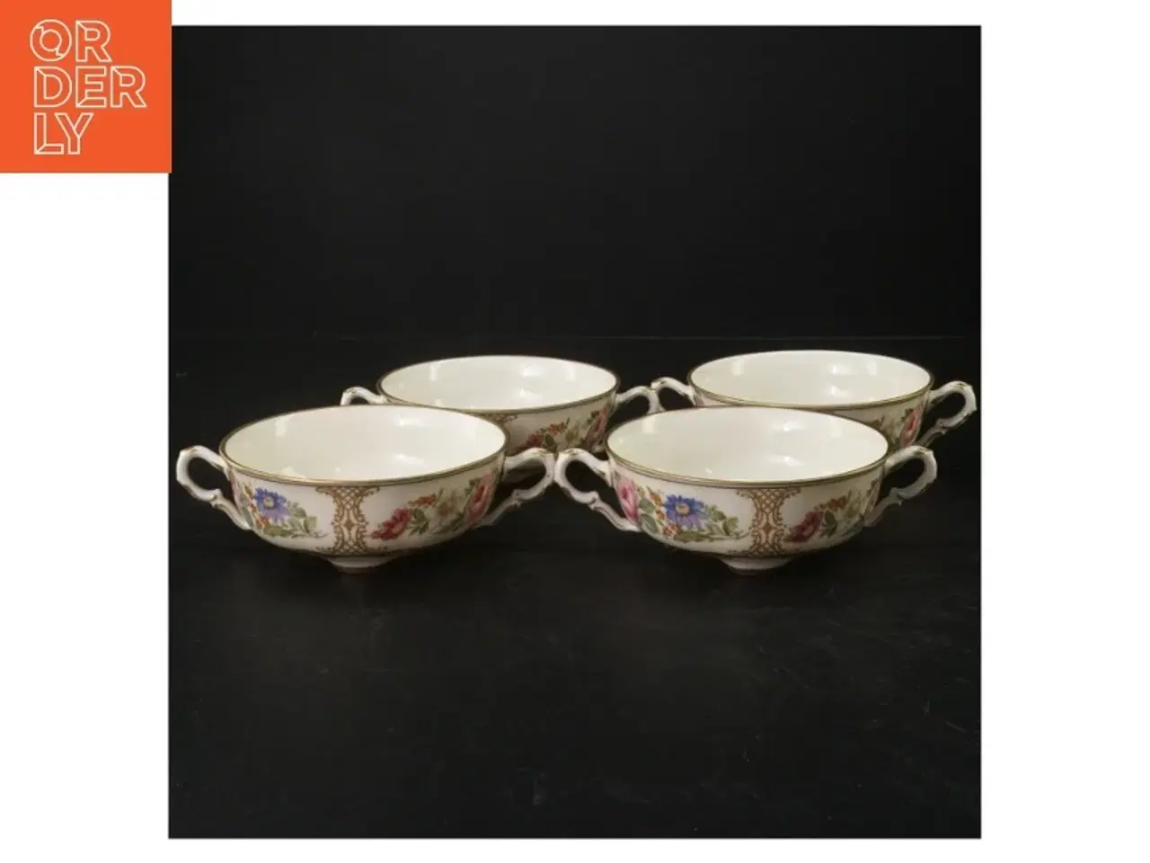Billede 1 - Porcelænsskåle med blomstermotiv (str. Ø. 12,5 cm)