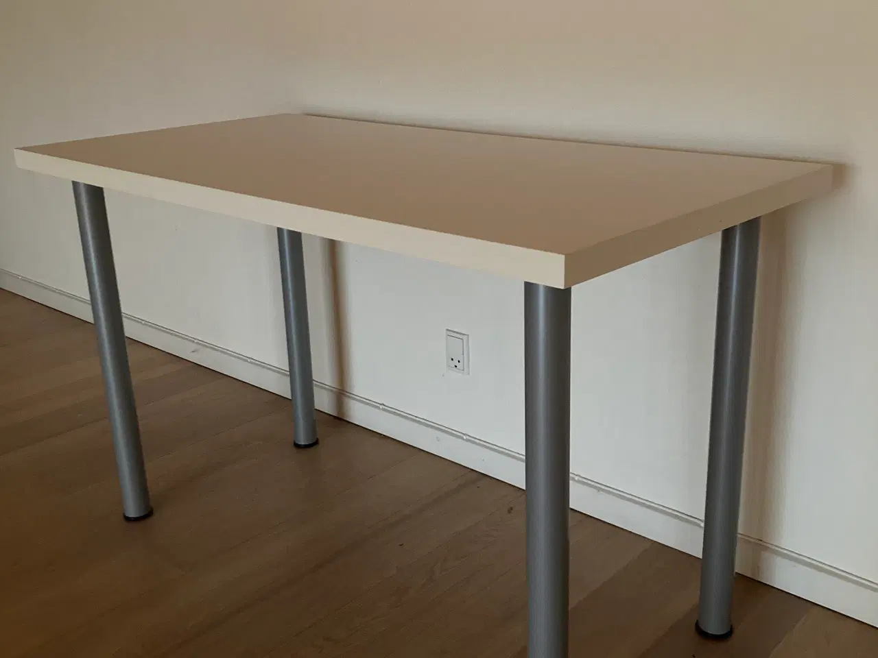 Billede 2 - IKEA skrivebord