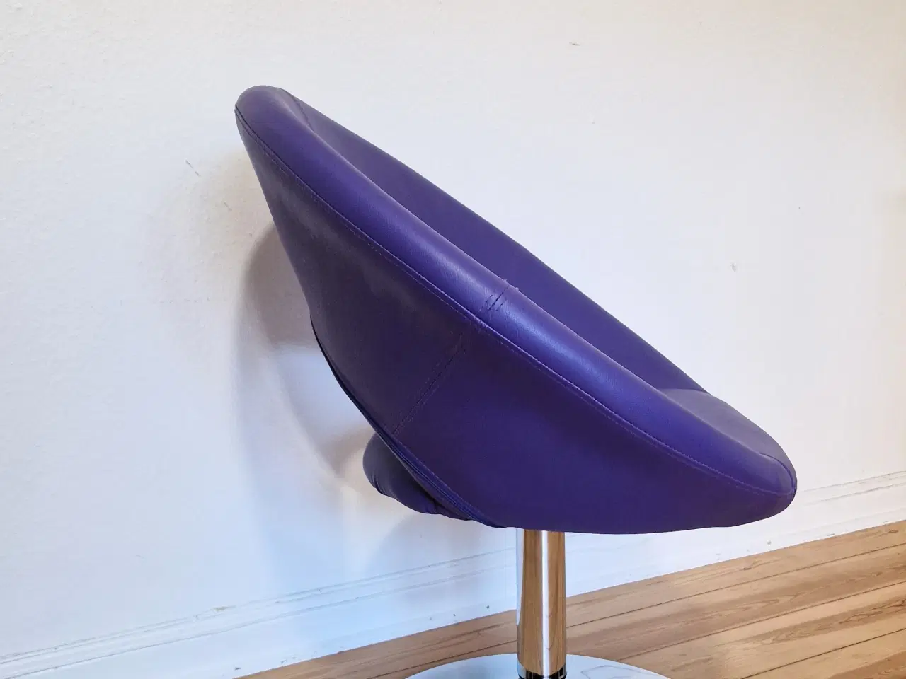 Billede 5 - Lilla lounge stol.