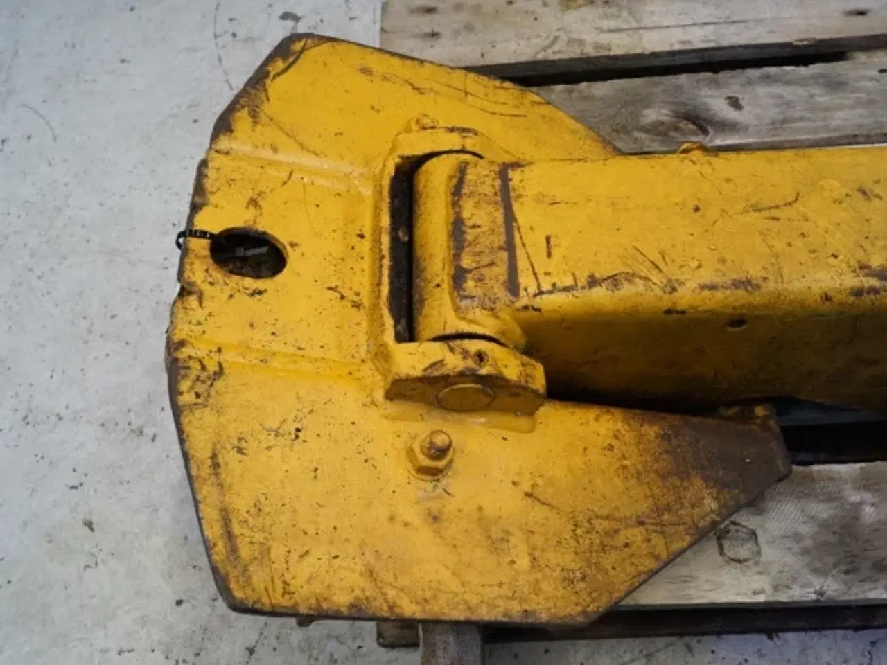 Billede 16 - Hydrema 906B støtteben Højre 401870