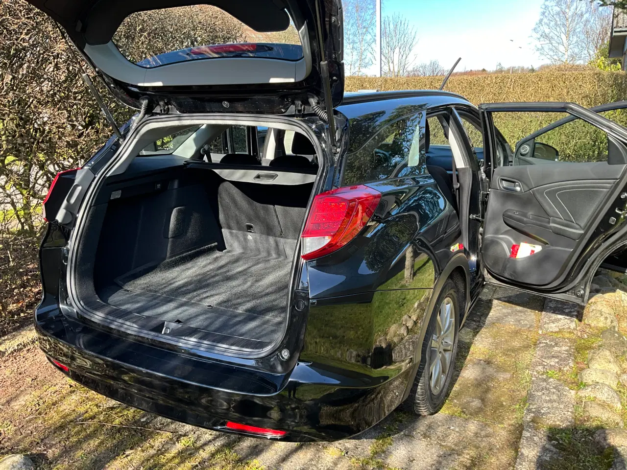 Billede 16 - Honda Civic Elegance Tourer garage bil med træk