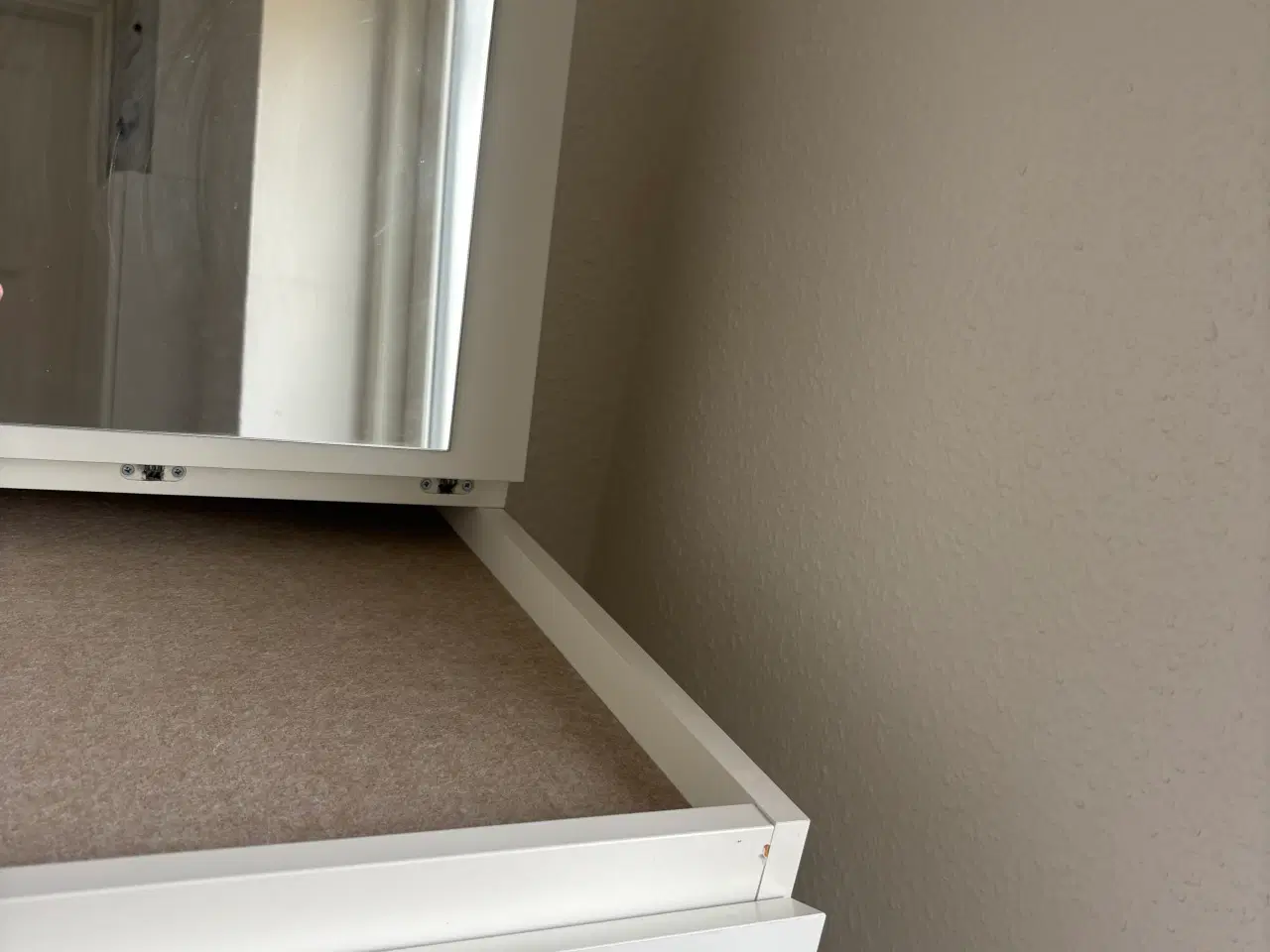 Billede 2 - IKEA MALM med spejl