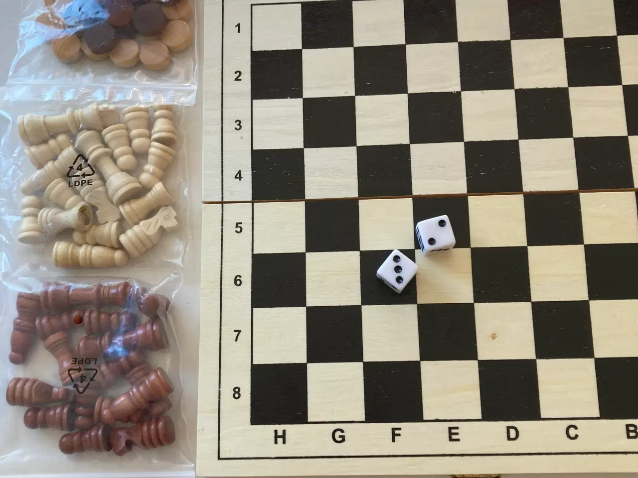 Billede 3 - 3-i-1, Skak - Dam - Backgammon i træ