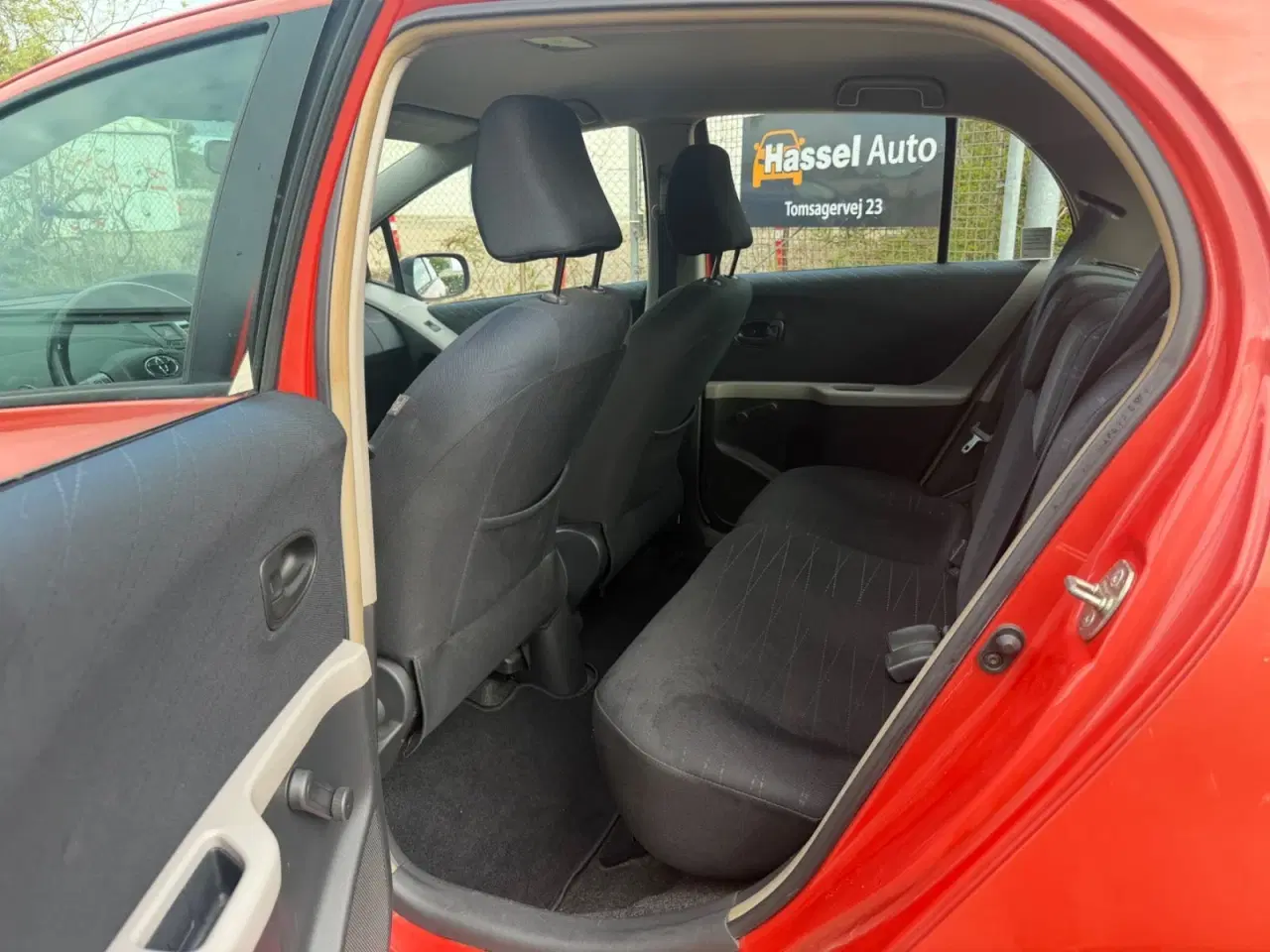 Billede 8 - Toyota Yaris 1,3 Luna
