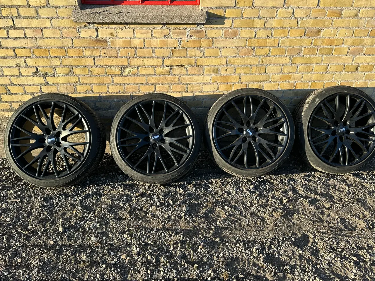 Billede 2 - Dæk m. alufælge (Audi)