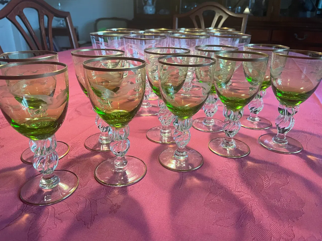 Billede 4 - 64 Lyngby  mågeglas 14 kt. guldkant / glasslibning