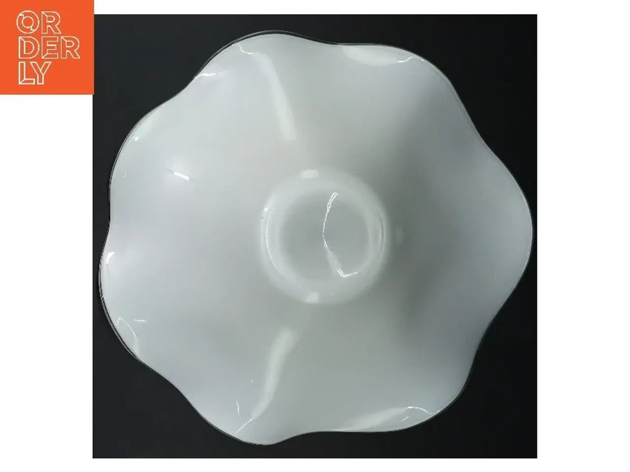 Billede 3 - Hvid dekorativ glasskål (str. Ø 30,5 cm)