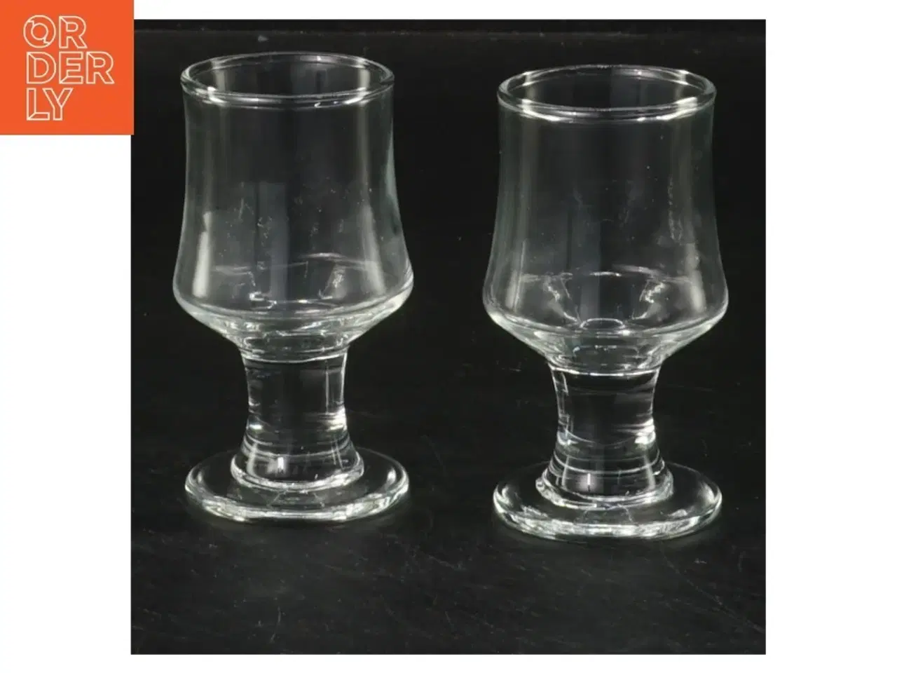 Billede 1 - Små glas på fod (str. 7,5x4 cm)