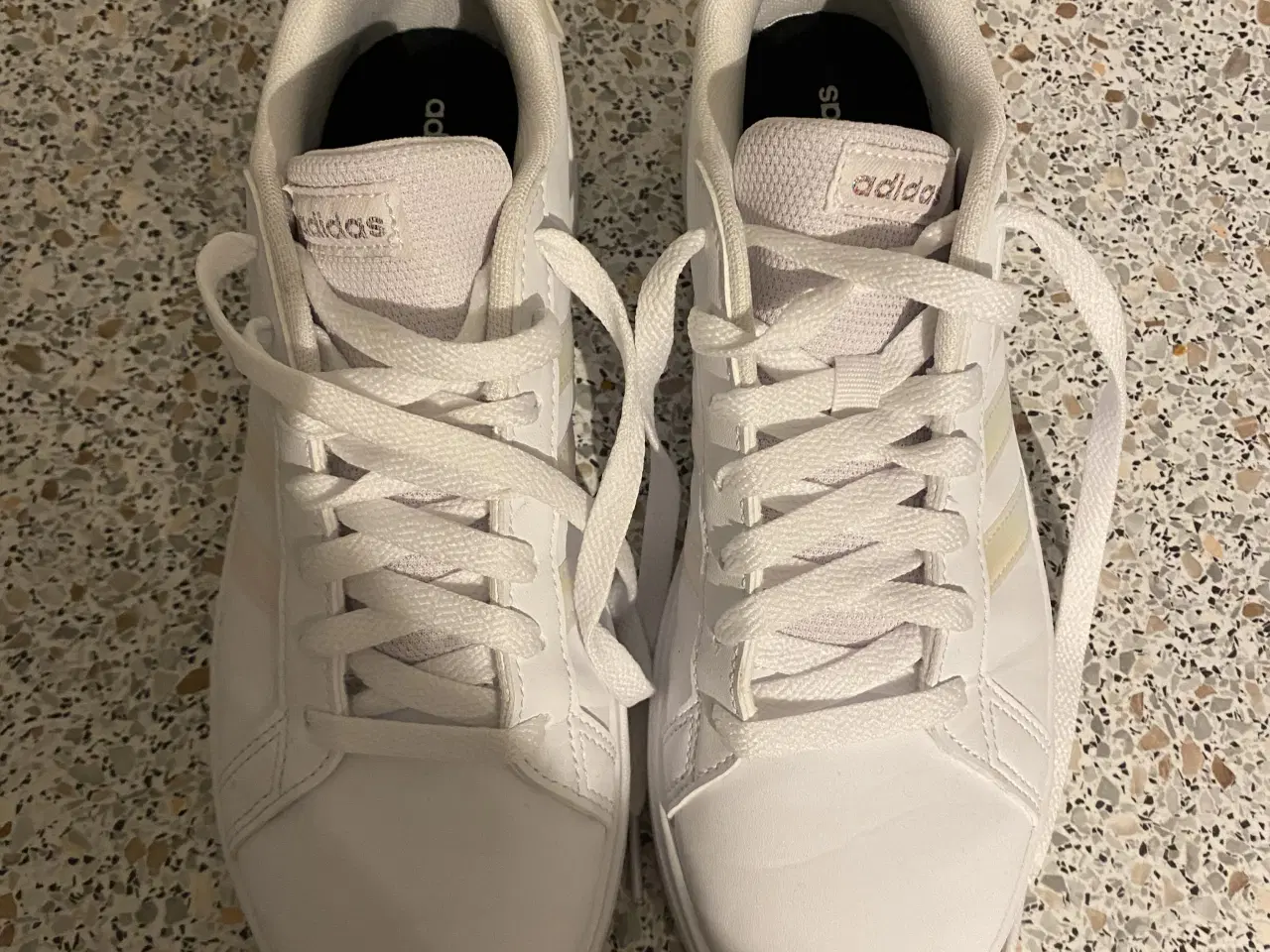 Billede 3 - Adidas sneakers str. 39 1/3