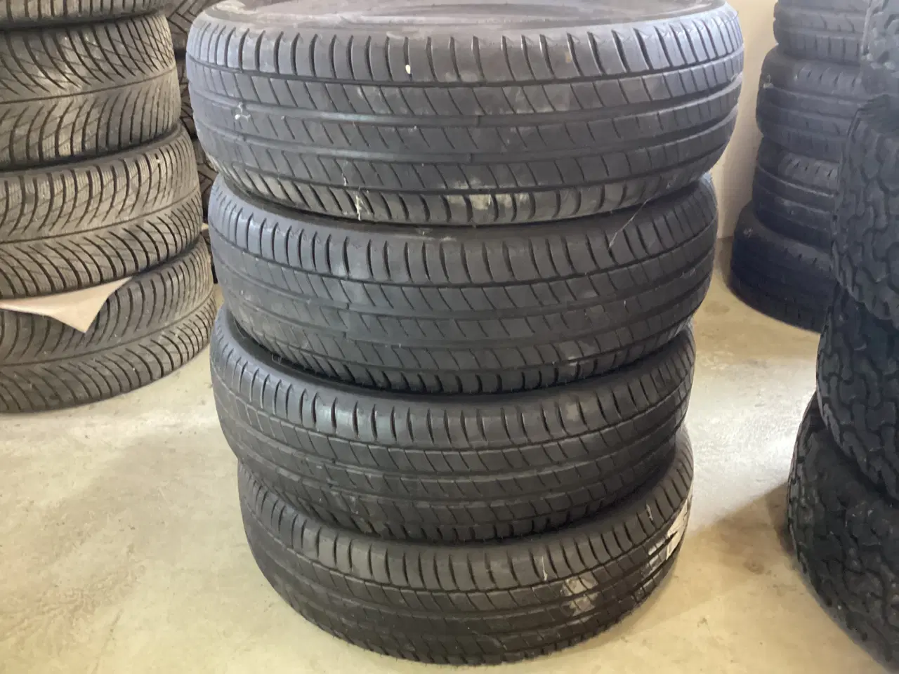 Billede 2 - Sommerdæk 215/65 R17 (som ny)