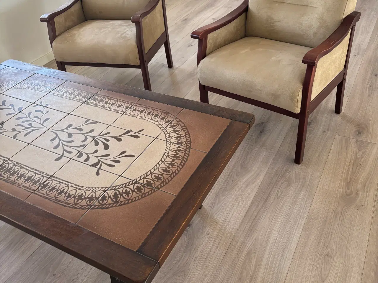 Billede 2 - Sofa sæt med bord og 2 stole