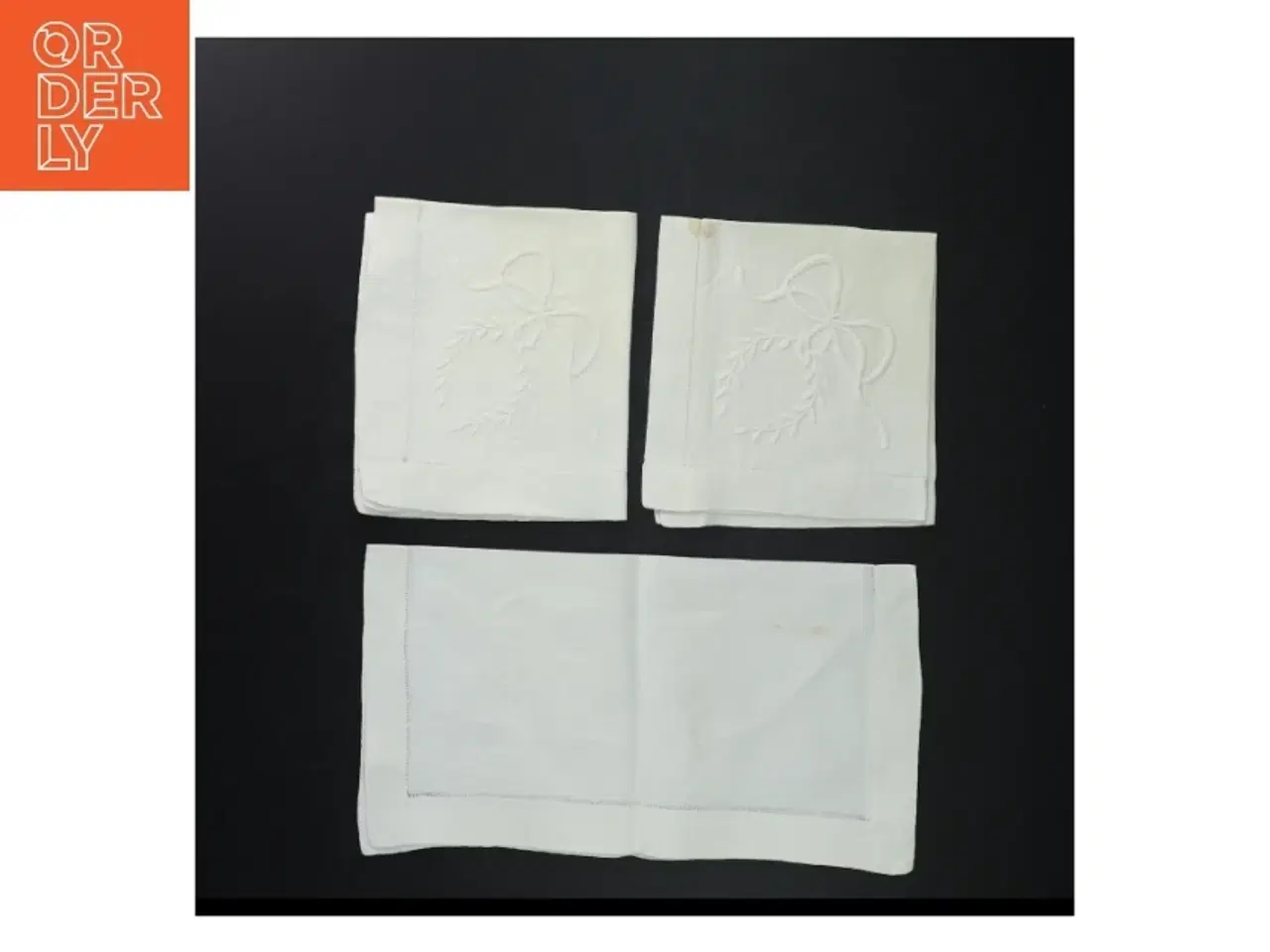 Billede 3 - Broderede servietter (str. 28 x 29 cm)