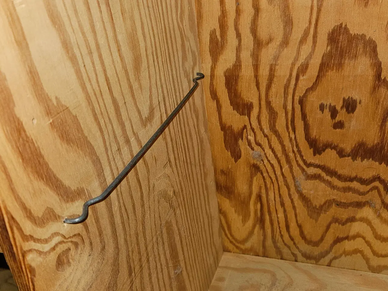 Billede 16 - Blandet landhandel: spejReoler, hvidt service, DVD