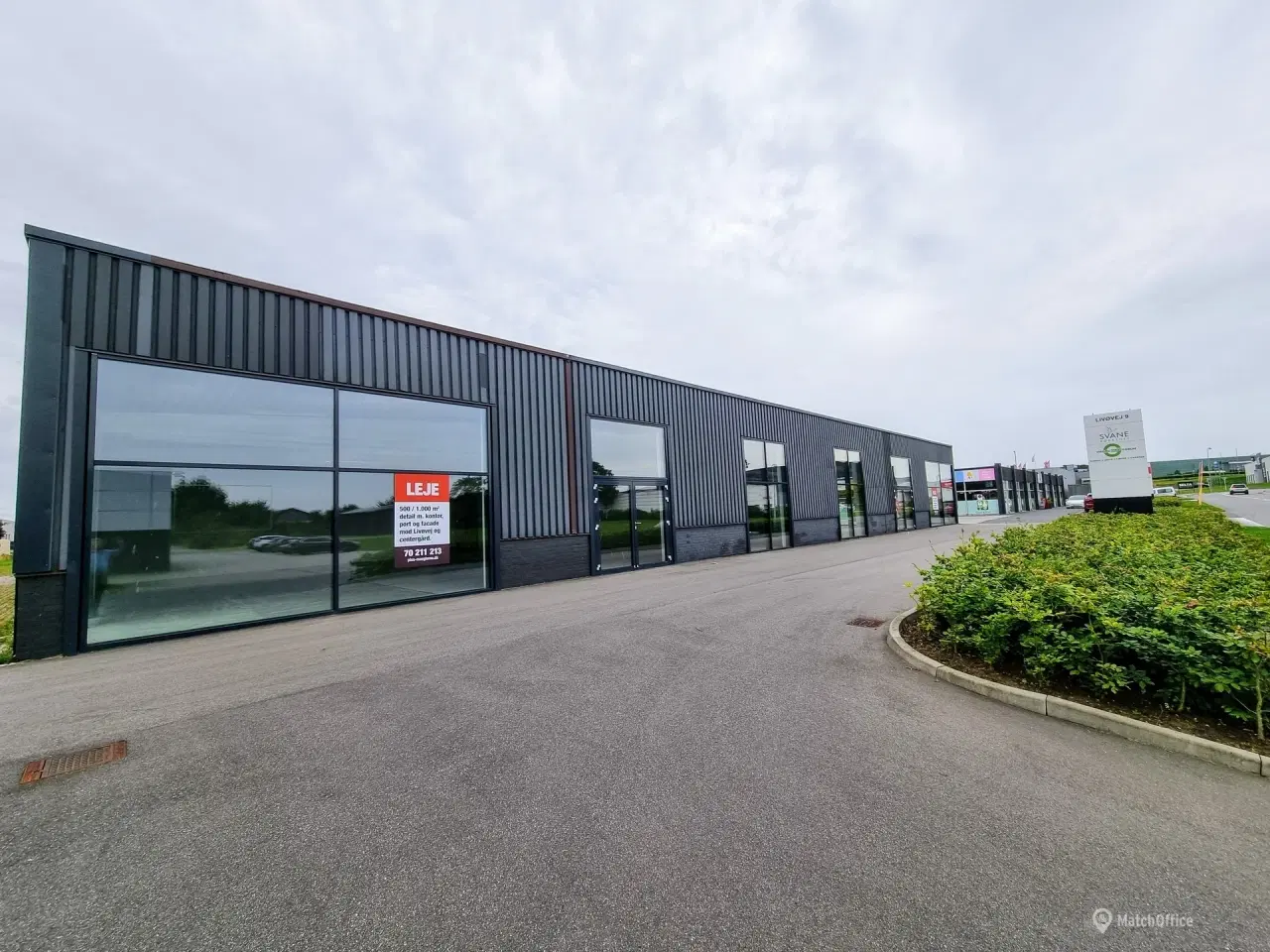 Billede 1 - Flot og markant butikslokale - i alt ca. 1.058 kvm