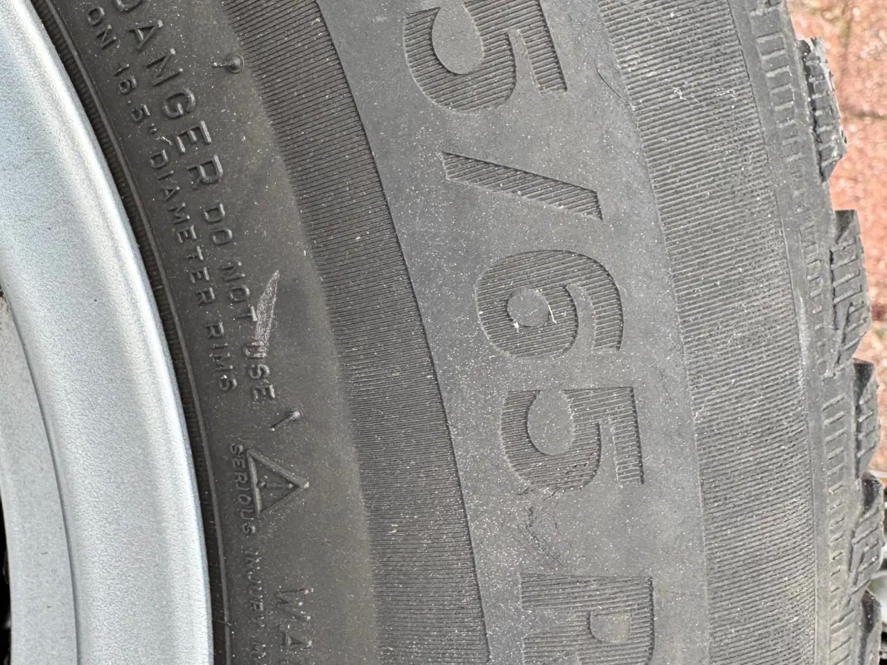 Billede 4 - 4 komplette Michelin vinterdæk m/RIAL alufælge (næ